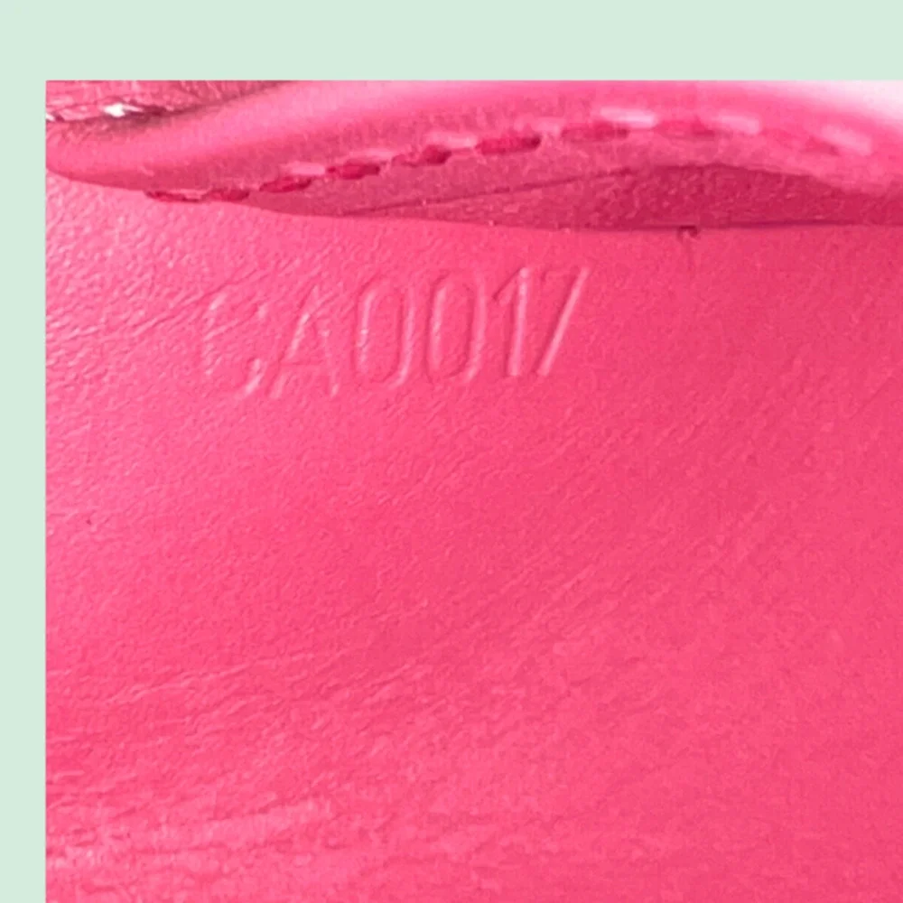 LOUIS VUITTON Small Pink Monogram Ring Agenda Cover